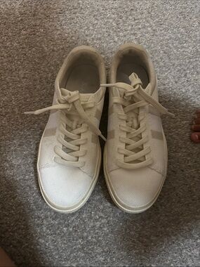 Rothy's Men's Cream Lace-Up Knit Sneakers